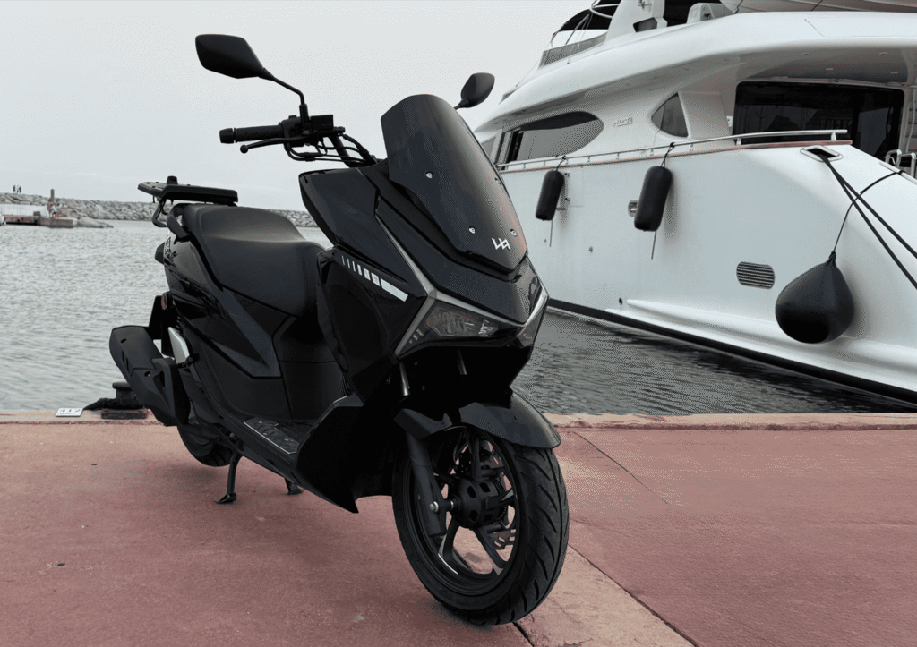 LETBE: la marca de motos que todavía no conoces y que más crece en España. 1 LETBE ISLAND 125 ABS